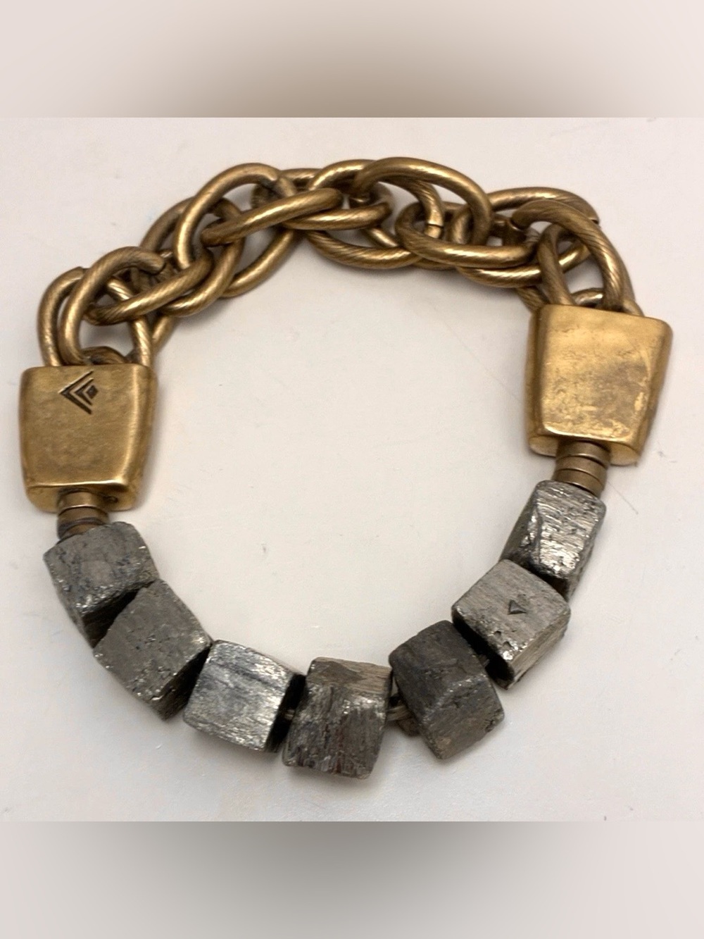 Silpada Chunky Iron Pyrite & Brass Stretch Bracelet Size 7 “ Semi Stretch